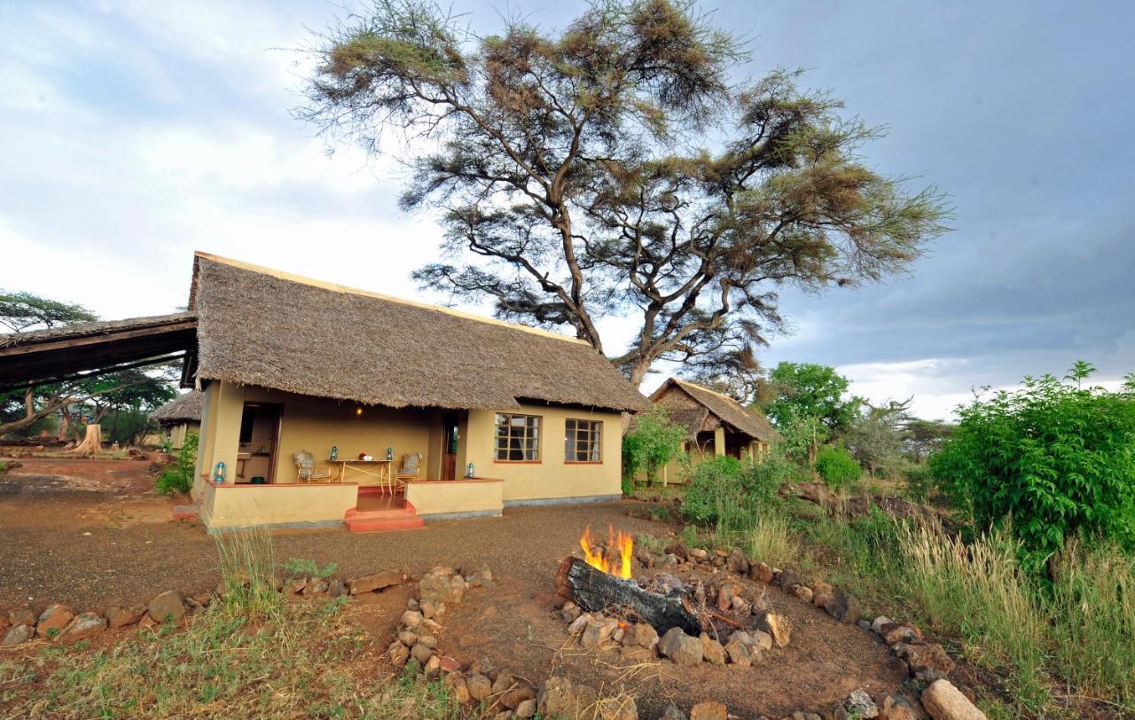 Severin Safari Camp Tsavo West National Park Exteriör bild